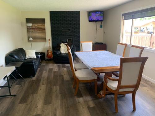 Residence Dinning Room 